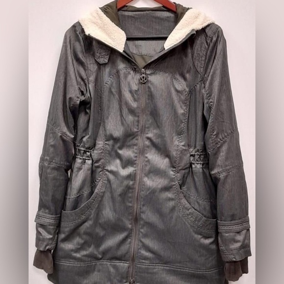 Lululemon Athletica Gray Ski Jacket with Hood Sz M - Picture 12 of 12